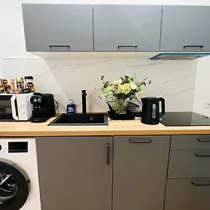  Appartement Dream Dwell Paris-cozy Historic Near Exelmans In 16th District France